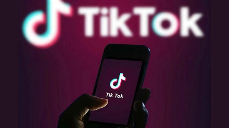 A Step-by-Step Guide on How to Get Dark Mode on TikTok